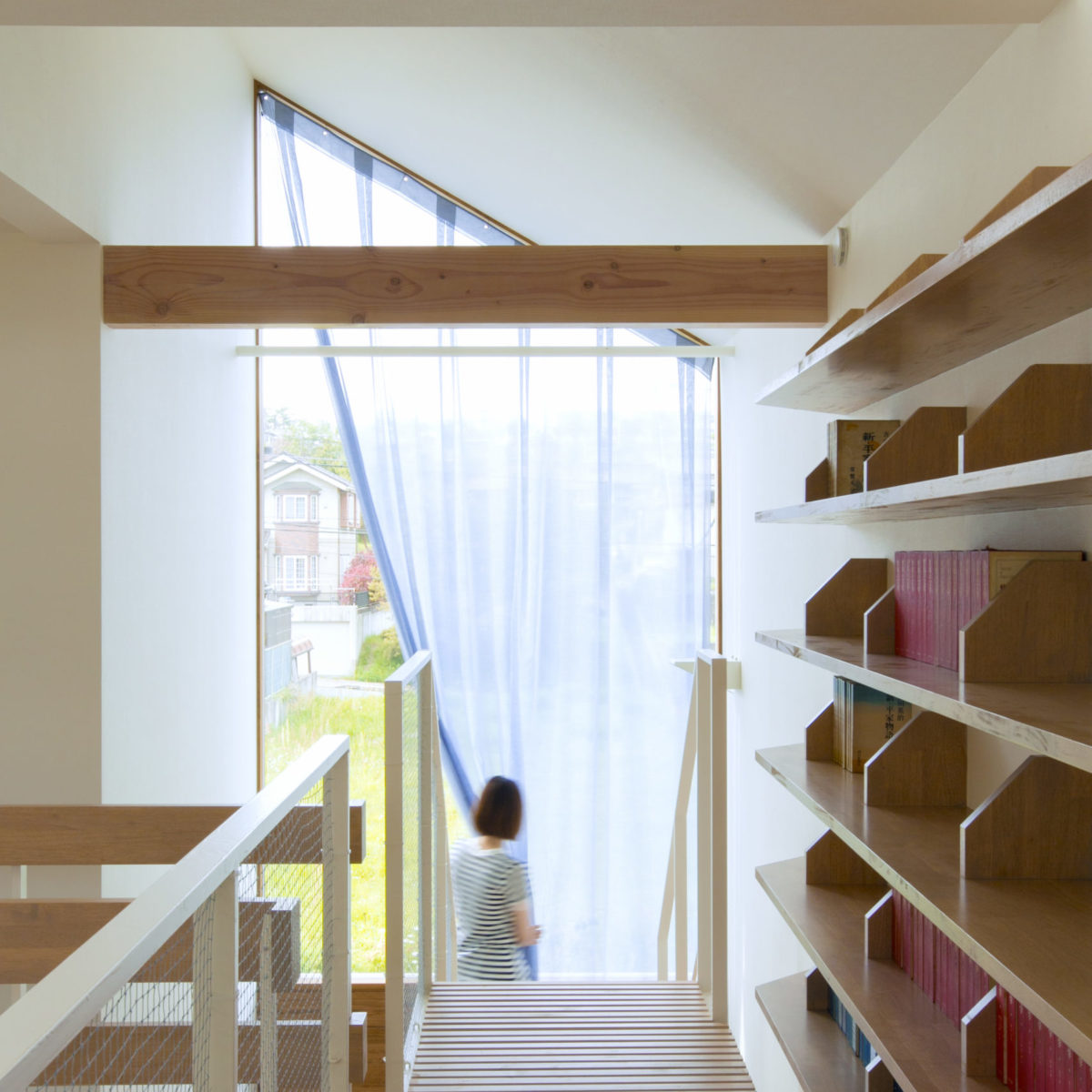 outtck & outside in 「グランドピアノのミニホール」